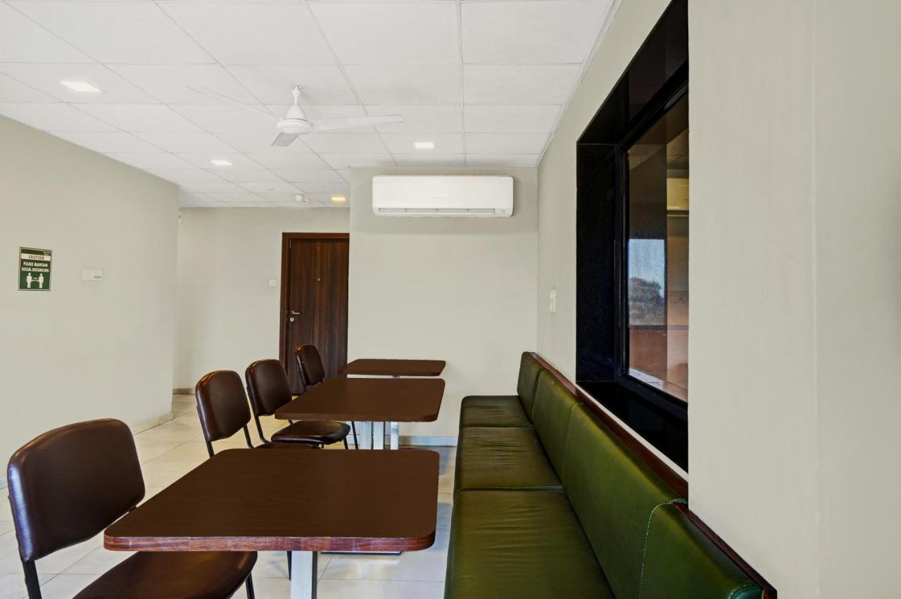 Greenotel Rooms Hazira, Surat Exterior photo